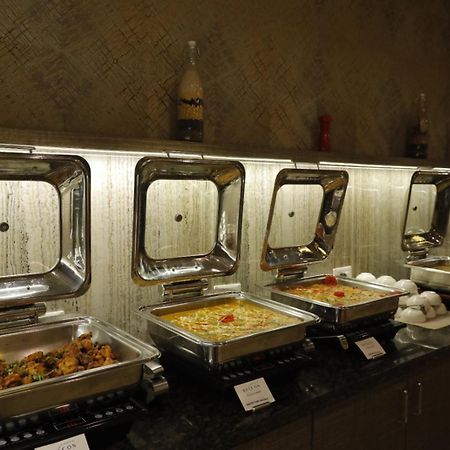 Anaya Beacon Hotel, Jāmnagar Екстериор снимка