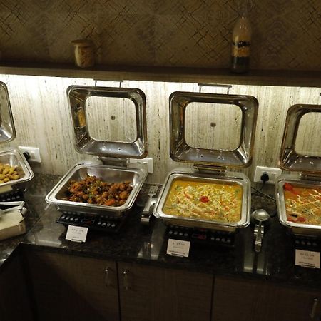 Anaya Beacon Hotel, Jāmnagar Екстериор снимка