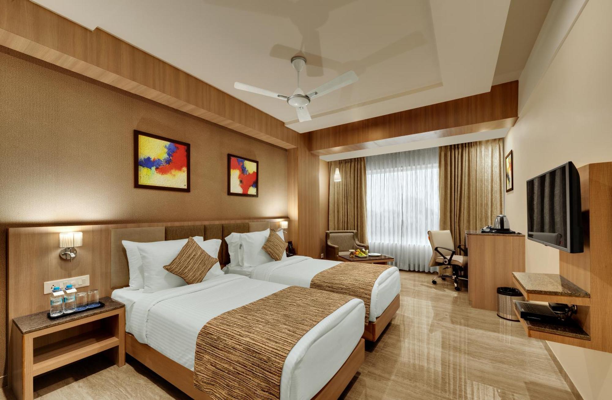 Anaya Beacon Hotel, Jāmnagar Стая снимка